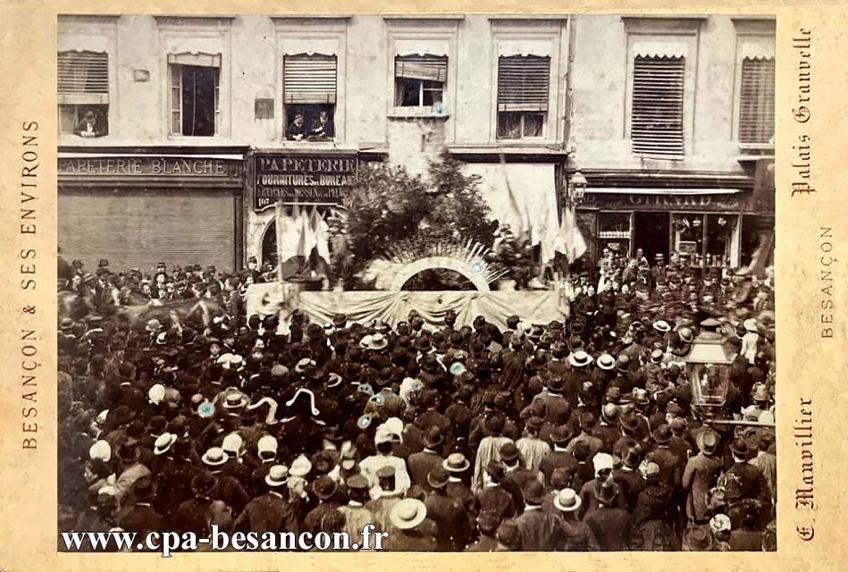 BESANÇON - Grande rue